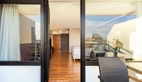 Habitación triple, balcón