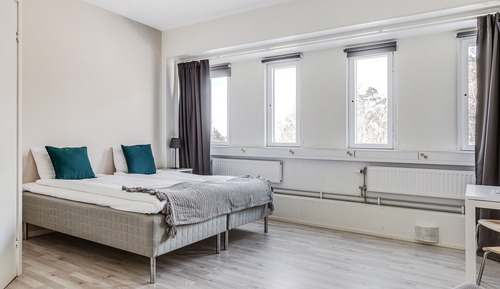 Estudio, 2 camas individuales