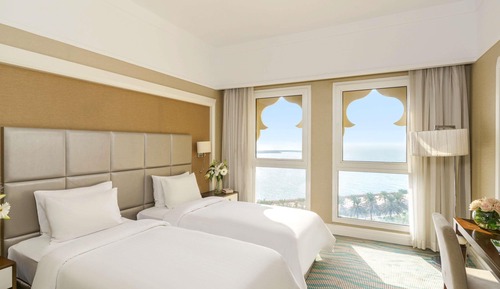 Suite familiar, 2 camas dobles, habitaciones comunicadas, vistas al mar