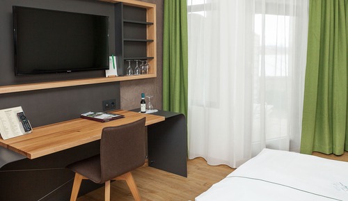 Habitación Deluxe doble, 1 cama de matrimonio, no fumadores, junto a la montaña