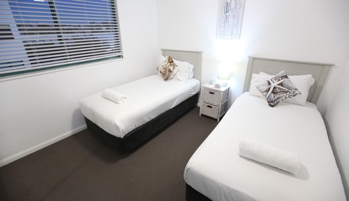 Superior Two Bedroom Ocean View Roof Top Apartment