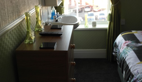 Habitación doble, baño privado