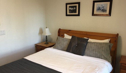 Estudio, 1 cama de matrimonio, baño privado, planta baja