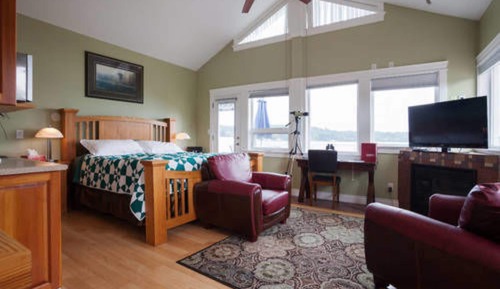 Suite de luna de miel, 1 cama de matrimonio grande, chimenea, vistas al mar