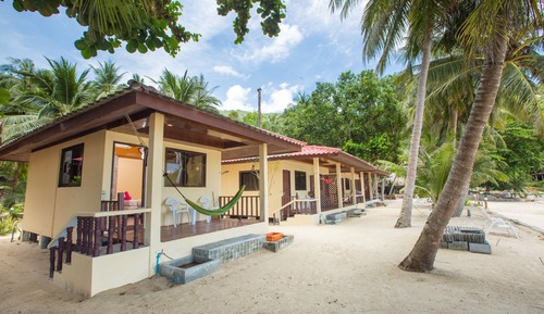 Bungalow Deluxe, 2 camas de matrimonio, junto a la playa