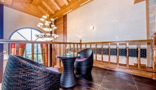 Washingtonville Pool Villa Suite