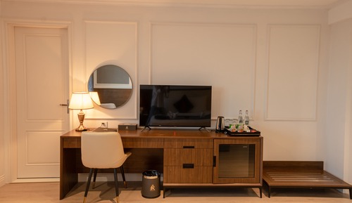 Habitación superior, 1 cama de matrimonio grande, balcón