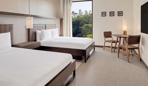 Suite, 3 habitaciones, vistas al jardín