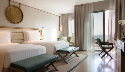 Deluxe Ocean Room