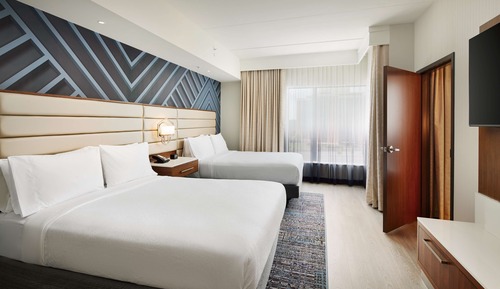 Suite, 2 camas de matrimonio, accesible para personas con discapacidad, bañera (Mobility & Hearing)