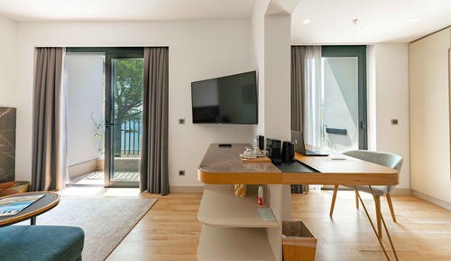 Habitación Grand con 1 cama doble o 2 individuales