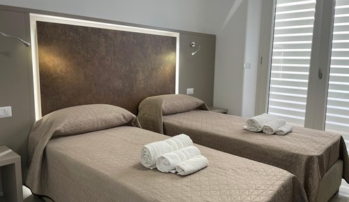 Apartamento Deluxe, 2 habitaciones, no fumadores, vistas a la piscina