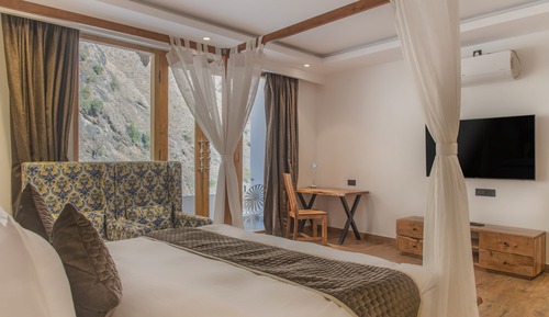 Habitación de lujo, balcón, vistas al río