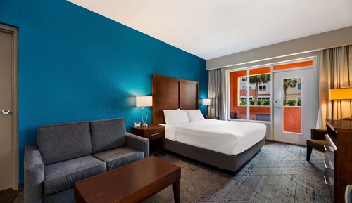 Habitación estándar, 1 cama de matrimonio grande, no fumadores, balcón (with Single Sofabed)