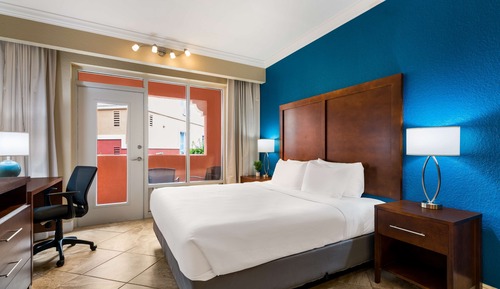 Suite, 1 cama de matrimonio grande, no fumadores, balcón