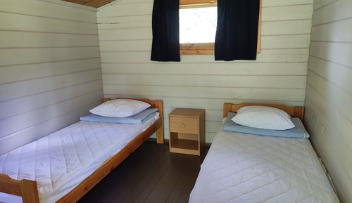 Cabaña económica, 2 camas individuales, baño compartido