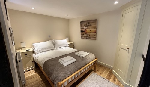 Habitación doble, planta baja (Self Contained Unit)