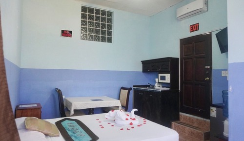 Estudio Deluxe, 1 cama de matrimonio, cocina básica, mirando al mar (TRANQUIL)