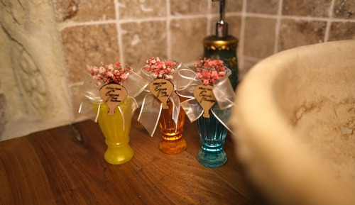 103 - TREE CAVE SUITE