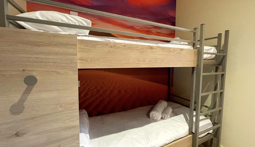 Habitación cuádruple estándar, balcón, vistas al complejo turístico