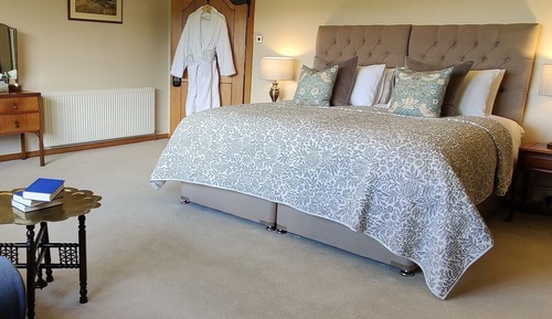 Casa familiar, baño privado, vistas a la bahía (Bossington Hall)