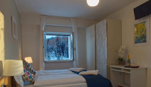 Habitación estándar con 1 cama doble o 2 individuales