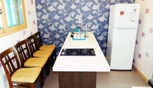 Room (Building 2 Room 202 (Salt Water Hot S)