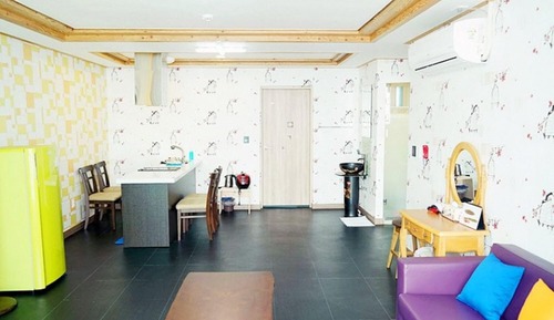 Room (Building 8 Room 102 (seawater pool hi)