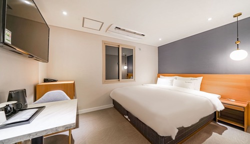 Room (Standard Double (No cancellation duri)