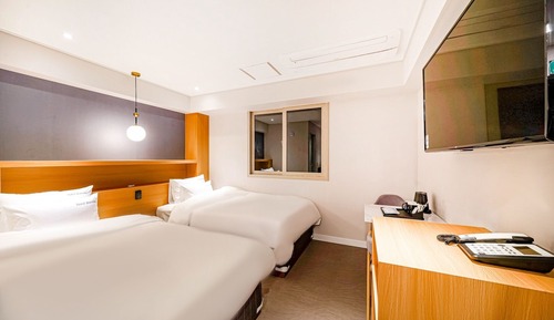 Room (Business Twin for 1 (Breakfast PKG + )
