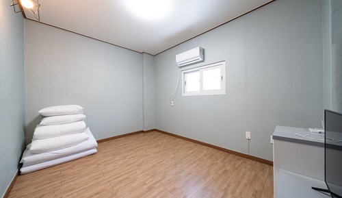 Room (Standard Room(floor heating system))