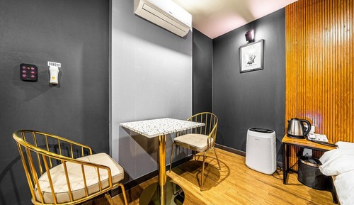 Room (Standard room B (air purifier random )