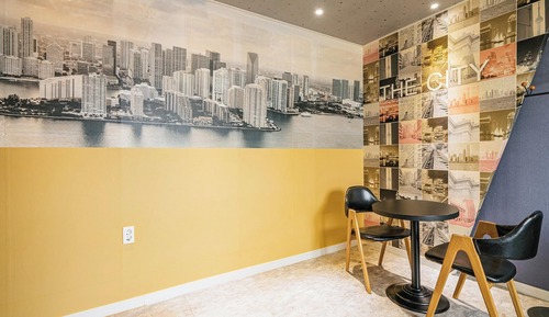 Room (Standard *Non-Smoking Room* (Non-Smok)