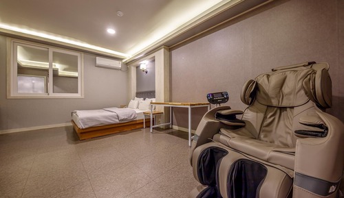 Room (Full House (Netflix/Disney+/Watcha/Tv)