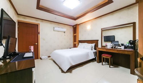 Room (General room (10000 won per person if)