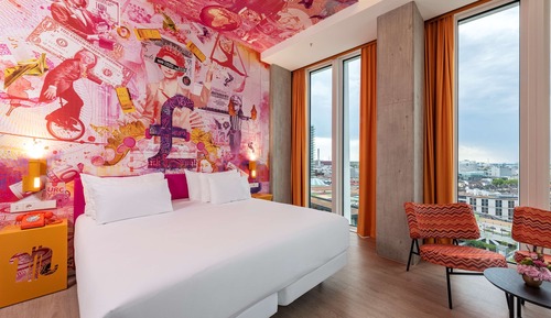 nhow Junior Suite + VIP Lounge access 3Adults