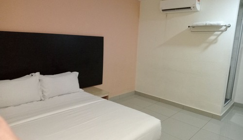 Habitación básica doble, 1 cama de matrimonio