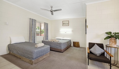 Habitación estándar con 1 cama doble o 2 individuales, varias camas