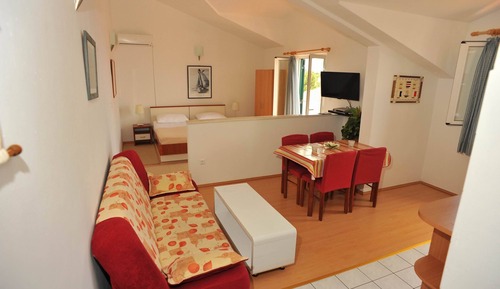 Estudio (Studio with Sea View Balcony)