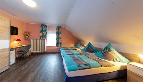 Habitación triple (single use, House 1)