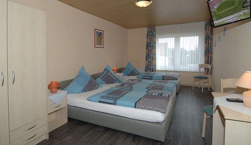 Habitación triple (double use, House 1)