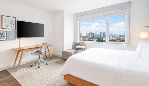 Habitación estándar, 1 cama de matrimonio grande, no fumadores (Mobility Accessible, Tub)