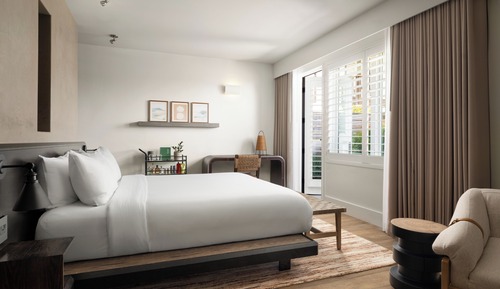 Suite, 1 cama de matrimonio grande, patio, vistas al jardín