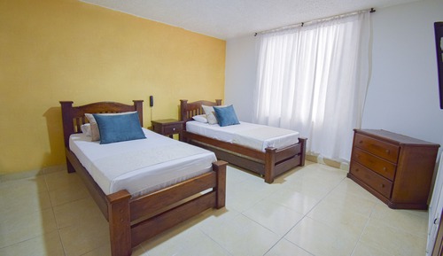 Habitación estándar con 2 camas individuales