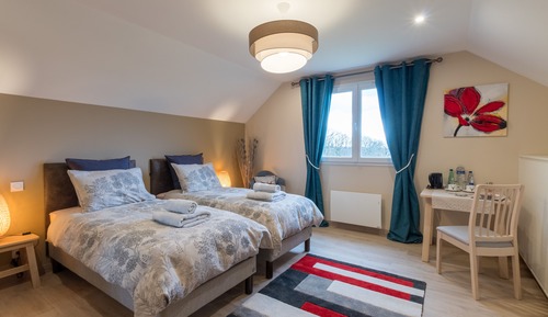 Habitación triple, baño privado (Chambre Rambouillet)