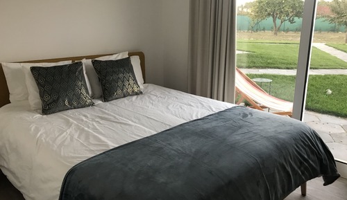 Suite 1 quarto com casa banho privativa