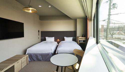 Habitación con 2 camas individuales, no fumadores (with Stacking Bed, Shower and Bathtub)