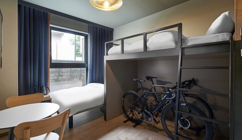 Habitación con 2 camas individuales, no fumadores (Loft Bed, Shower Only)