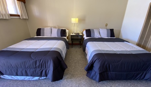 Habitación básica doble, 2 camas dobles, fumadores