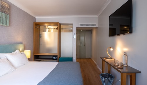 Habitación con 2 camas individuales